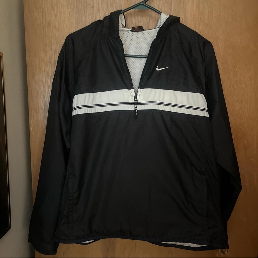 Vintage Y2K Nike Windbreaker Black/White size Medium #nike #y2k #vintage